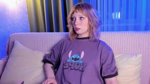 Snapshot of eves_eyes chatting on October 29, 2025, 7:48 pm Forget me not eve on CB online show from October 29, 2025, 7:48 pm