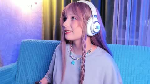 Snapshot of eves_eyes chatting on November 8, 2025, 10:08 pm Forget me not eve on CB online show from November 8, 2025, 10:08 pm