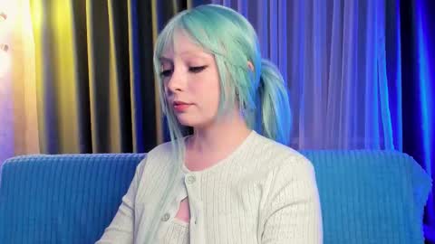 Snapshot of eves_eyes chatting on November 19, 2025, 8:03 am Forget me not eve on CB online show from November 19, 2025, 8:03 am