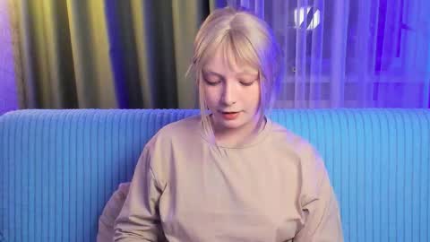 Snapshot of eves_eyes chatting on December 2, 2025, 4:46 pm Forget me not eve on CB online show from December 2, 2025, 4:46 pm