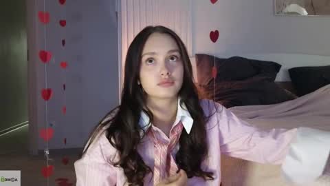 evi_woow online show from February 14, 2026, 9:33 pm