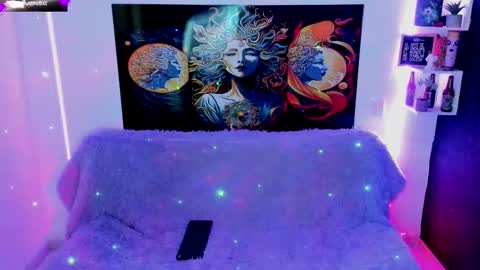 Snapshot of evie99_ chatting on February 25, 2025, 3:27 pm Evie99 online show from February 25, 2025, 3:27 pm