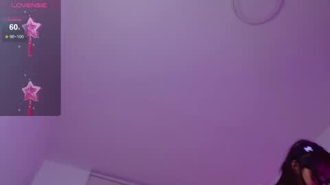 Evie Cloud online show from December 7, 2024, 6:10 am