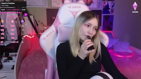Snapshot of evie_rosen chatting on December 17, 2024, 4:01 am Evie online show from December 17, 2024, 4:01 am