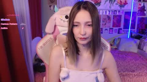 Evie online show from March 14, 2026, 1:23 am