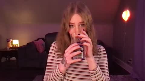 Evie3 online show from January 6, 2025, 8:03 am