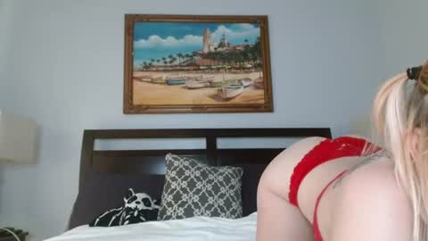 evieeashee online show from August 6, 2026, 12:34 am