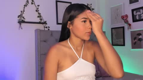 Snapshot of evieh1_ chatting on January 15, 2025, 9:24 am Ivi Alejandra online show from January 15, 2025, 9:24 am