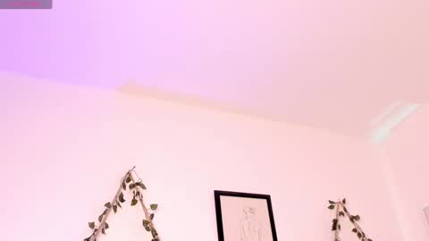 Snapshot of evieh1_ chatting on January 29, 2025, 9:33 am Ivi Alejandra online show from January 29, 2025, 9:33 am