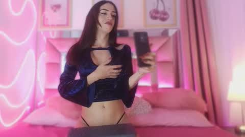 Snapshot of evil_annie chatting on November 15, 2025, 9:32 pm Annie online show from November 15, 2025, 9:32 pm