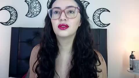 Evolet online show from February 1, 2026, 11:42 am