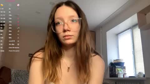 Snapshot of evonnesilvestre chatting on December 16, 2025, 7:13 am Eva online show from December 16, 2025, 7:13 am