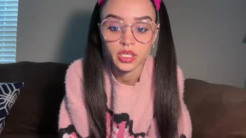 Snapshot of evusixx chatting on October 31, 2025, 5:58 pm evusixx online show from October 31, 2025, 5:58 pm