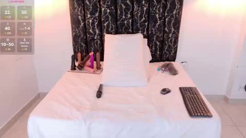 Snapshot of evvaa_moon chatting on June 3, 2026, 2:33 pm evvaa_moon online show from June 3, 2026, 2:33 pm