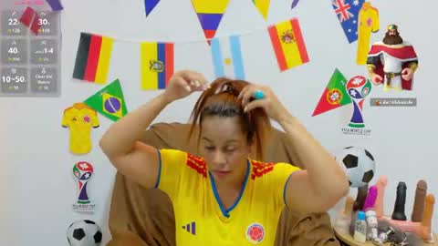 Snapshot of evvaa_moon chatting on June 23, 2026, 12:36 pm evvaa_moon online show from June 23, 2026, 12:36 pm
