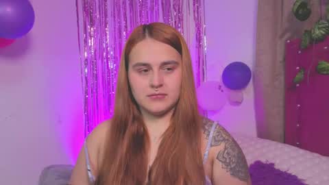 Snapshot of evy_orange1 chatting on September 20, 2025, 1:39 am EVY online show from September 20, 2025, 1:39 am