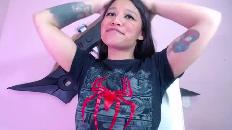 Snapshot of evybubbles_ chatting on September 28, 2025, 5:24 am Im Evy online show from September 28, 2025, 5:24 am