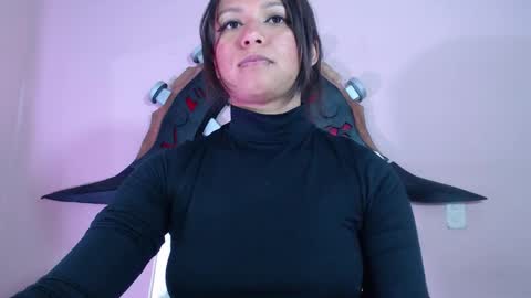 Snapshot of evybubbles_ chatting on November 10, 2025, 2:27 pm Im Evy online show from November 10, 2025, 2:27 pm