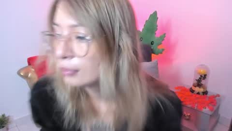 evyei online show from December 31, 2024, 4:14 pm