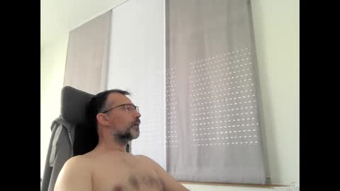 exhibit77 online show from April 10, 2026, 9:25 am