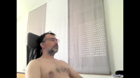 exhibit77 online show from May 18, 2026, 7:14 am