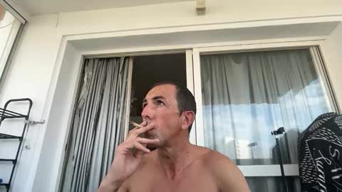 exhibitionist_30 online show from May 7, 2026, 8:09 am