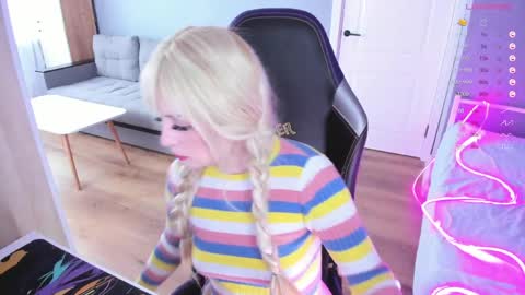 Snapshot of exhoneyangel chatting on April 6, 2026, 12:28 pm Amy online show from April 6, 2026, 12:28 pm