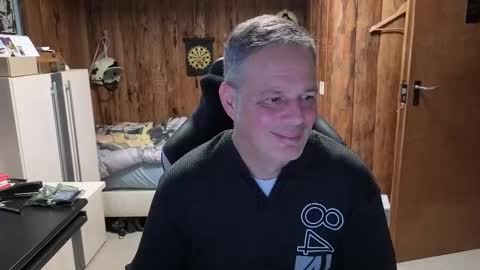 Snapshot of exibe1219 chatting on January 18, 2025, 3:27 pm exibe1219 online show from January 18, 2025, 3:27 pm