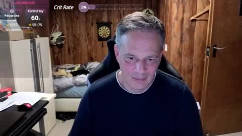 Snapshot of exibe1219 chatting on February 17, 2025, 2:26 pm exibe1219 online show from February 17, 2025, 2:26 pm