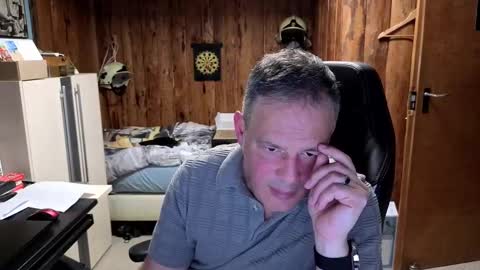 Snapshot of exibe1219 chatting on February 21, 2025, 5:31 pm exibe1219 online show from February 21, 2025, 5:31 pm