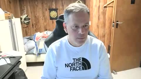 Snapshot of exibe1219 chatting on October 23, 2025, 12:48 pm exibe1219 online show from October 23, 2025, 12:48 pm