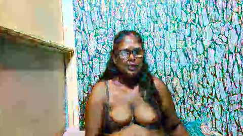exotic_indian95 online show from February 24, 2026, 7:01 pm