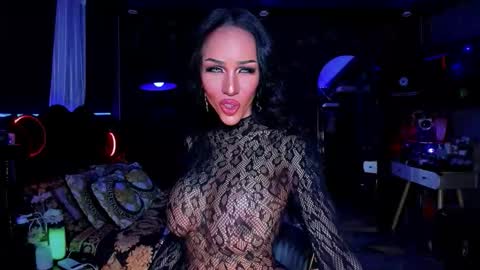 exoticalodia online show from October 13, 2025, 10:54 pm