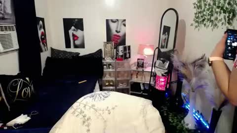 SHANTAL MARIE online show from February 22, 2026, 10:47 am