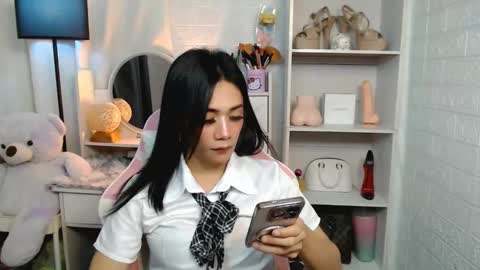 exotictssavie online show from March 2, 2025, 3:24 am