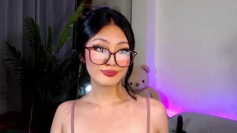 Snapshot of expensive_candyx chatting on December 3, 2024, 12:16 pm Candy online show from December 3, 2024, 12:16 pm