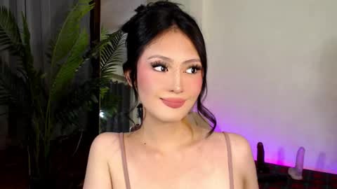 Snapshot of expensive_candyx chatting on December 27, 2024, 11:28 am Candy online show from December 27, 2024, 11:28 am