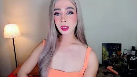 expensive_elise online show from February 20, 2026, 5:35 pm