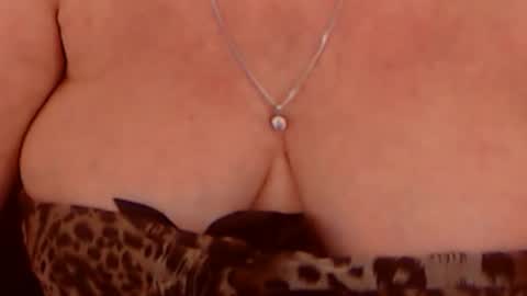 Snapshot of experiencedalana chatting on December 28, 2024, 10:44 pm Alana online show from December 28, 2024, 10:44 pm