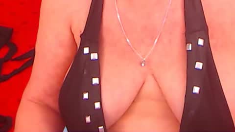 Snapshot of experiencedalana chatting on January 12, 2025, 1:53 am Alana online show from January 12, 2025, 1:53 am