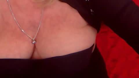 Snapshot of experiencedalana chatting on January 19, 2025, 2:57 am Alana online show from January 19, 2025, 2:57 am