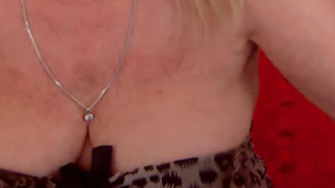 Snapshot of experiencedalana chatting on January 26, 2025, 1:09 am Alana online show from January 26, 2025, 1:09 am