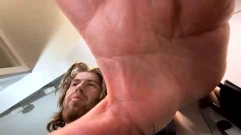 Explosivee andyy online show from November 30, 2025, 7:45 am