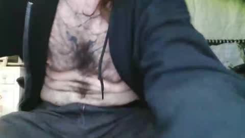 Snapshot of explosive_andyy chatting on May 10, 2026, 4:28 am Explosivee andyy online show from May 10, 2026, 4:28 am