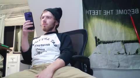 Snapshot of explosive_andyy chatting on May 18, 2026, 9:48 am Explosivee andyy online show from May 18, 2026, 9:48 am