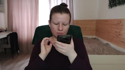 Snapshot of exponentex5 chatting on April 7, 2026, 12:16 pm Crystal online show from April 7, 2026, 12:16 pm