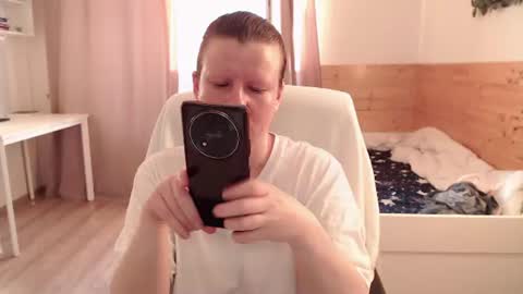 Crystal online show from June 27, 2026, 6:46 pm