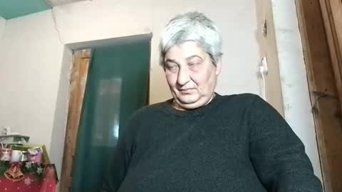 Snapshot of exquisitemature chatting on October 19, 2025, 9:21 am ExquisiteMature online show from October 19, 2025, 9:21 am