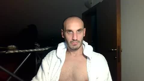 Snapshot of extr0 chatting on March 7, 2025, 8:33 pm Extro online show from March 7, 2025, 8:33 pm