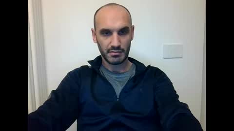 Snapshot of extr0 chatting on November 25, 2025, 10:10 pm Extro online show from November 25, 2025, 10:10 pm